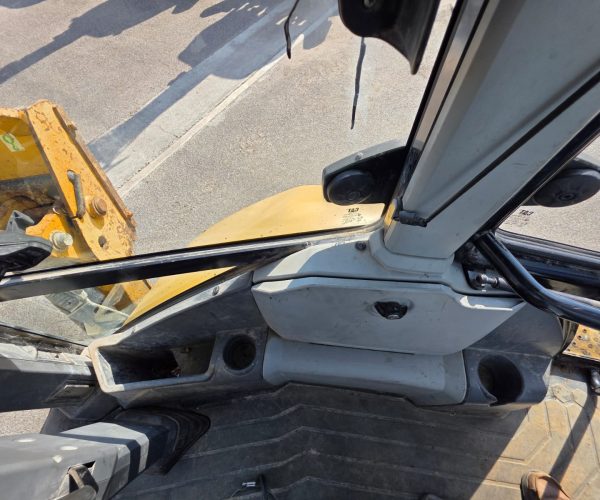 2016 CATERPILLAR 420F2 BACKHOE ENCLOSED CAB AC 4X4, WITH THIRD VALVE 008