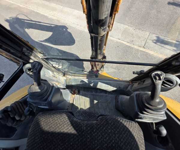 2016 CATERPILLAR 420F2 BACKHOE ENCLOSED CAB AC 4X4, WITH THIRD VALVE 011
