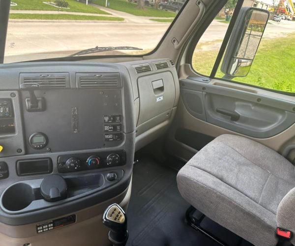 2016 FREIGHTLINER CASCADIA 125 DUMP TRUCK TANDEM 012