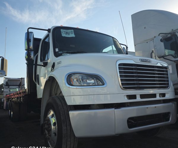 2016 FREIGHTLINER FLAT BED TANDEM 26FT 002