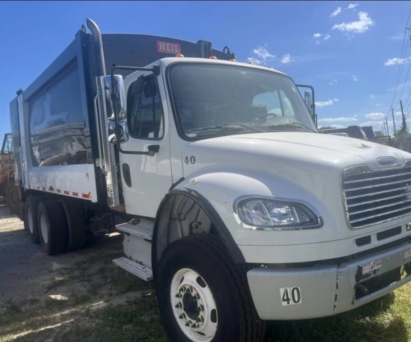 2016 FREIGHTLINER GARBAGE TRUCK 20 YARDS MCNEILUS BOX 001