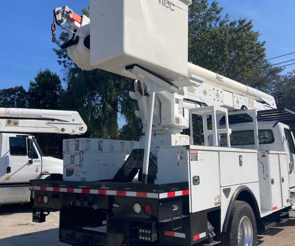 2016 FREIGHTLINER M2 AM55E ALTEC 4X4 60FT 005