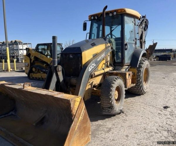 2016 JOHN DEERE 410L BACKHOE 4X4 ENCLOSED CAB AC 001