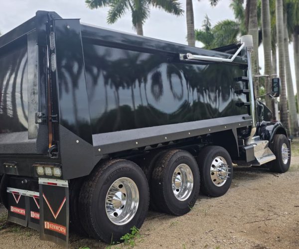 2016 KENWORTH T800 DUMP TRUCK TRI-AXLE 010