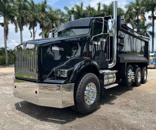 2016 KENWORTH T800 DUMP TRUCK TRI-AXLE WSTEEREABLE THIRD AXLE 001
