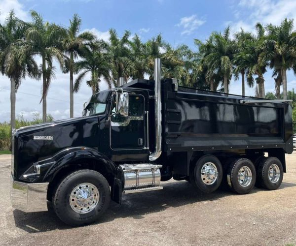 2016 KENWORTH T800 DUMP TRUCK TRI-AXLE WSTEEREABLE THIRD AXLE 003
