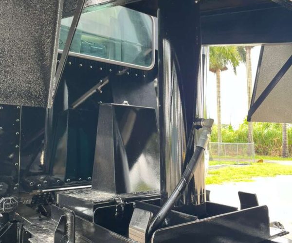 2016 KENWORTH T800 DUMP TRUCK TRI-AXLE WSTEEREABLE THIRD AXLE 029
