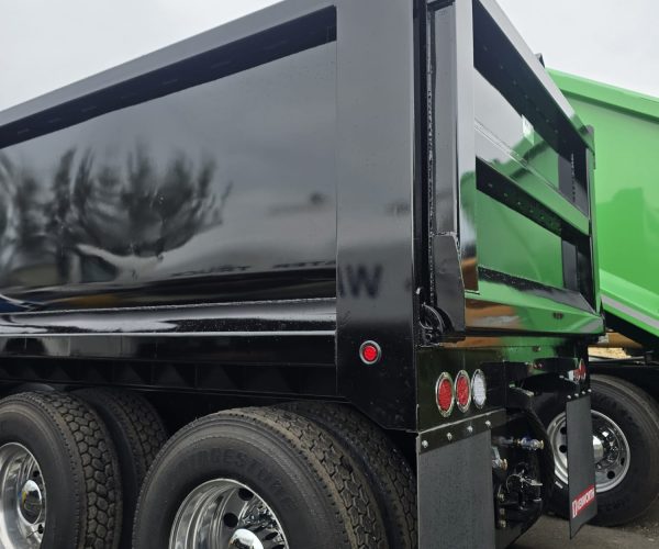 2016 KENWORTH T880 DUMP TRUCK W STEERABLE THIRD AXLE 006