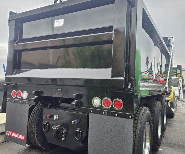 2016 KENWORTH T880 DUMP TRUCK W STEERABLE THIRD AXLE 007