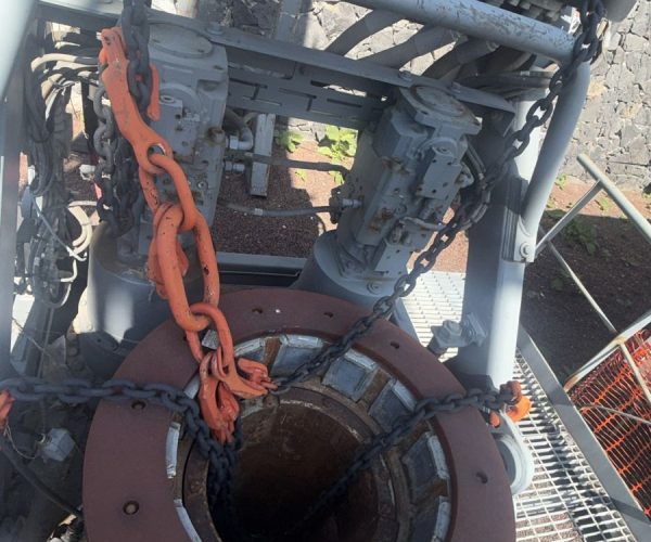 2016-LIEBHERR-LRB-355-PILE-DRIVING-AND-DRILLING-RIG-015