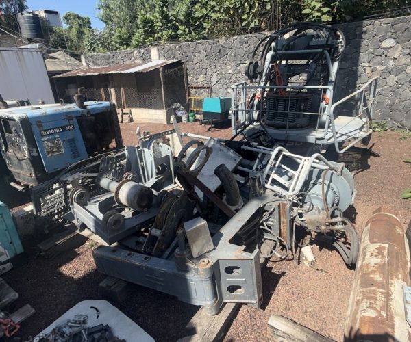 2016-LIEBHERR-LRB-355-PILE-DRIVING-AND-DRILLING-RIG-023