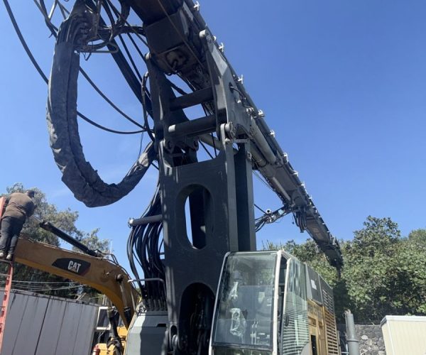 2016-LIEBHERR-LRB-355-PILE-DRIVING-AND-DRILLING-RIG-025