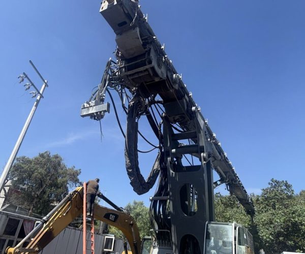 2016-LIEBHERR-LRB-355-PILE-DRIVING-AND-DRILLING-RIG-026