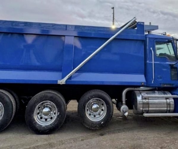 2016 MACK PINNACLE DUMP TRUCK TRI-AXLE 005