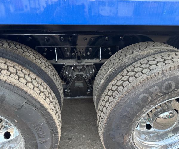 2016 MACK PINNACLE DUMP TRUCK TRI-AXLE 009