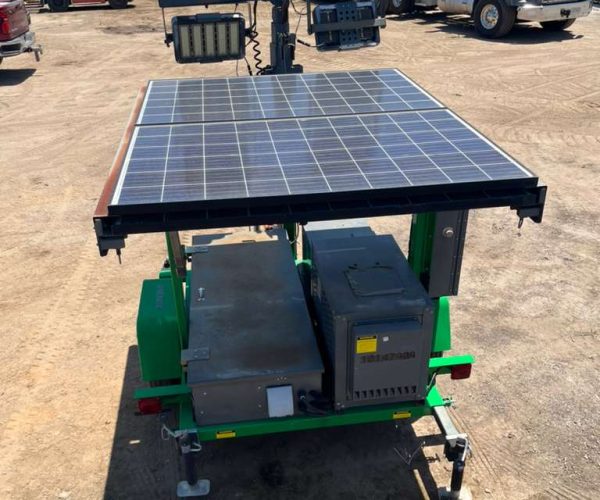 2016 NATIONAL SIGNAL HYBRID SOLAR LIGHT TOWER HYBRID POWER 008