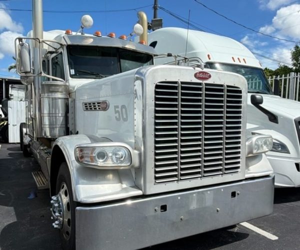2016 PETERBILT 389 CLASSIC SLEEPER TRUCK TRACTOR 004