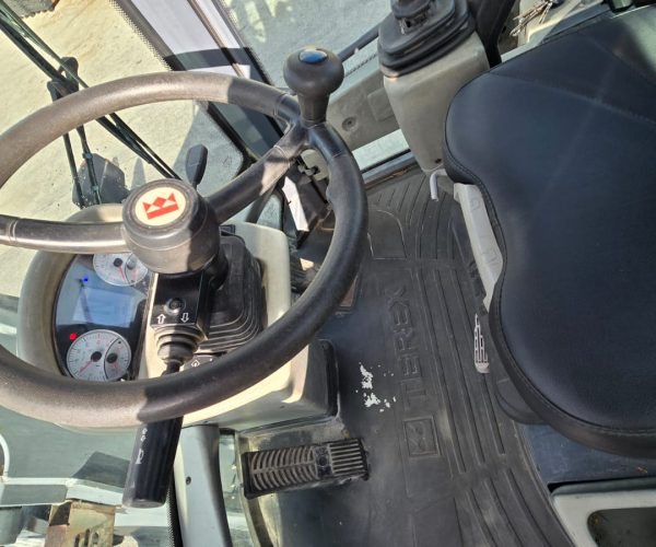 2016 TEREX TL120 WHEEL LOADER & WITH EXTENDED BOOM ATTACHMENT 014