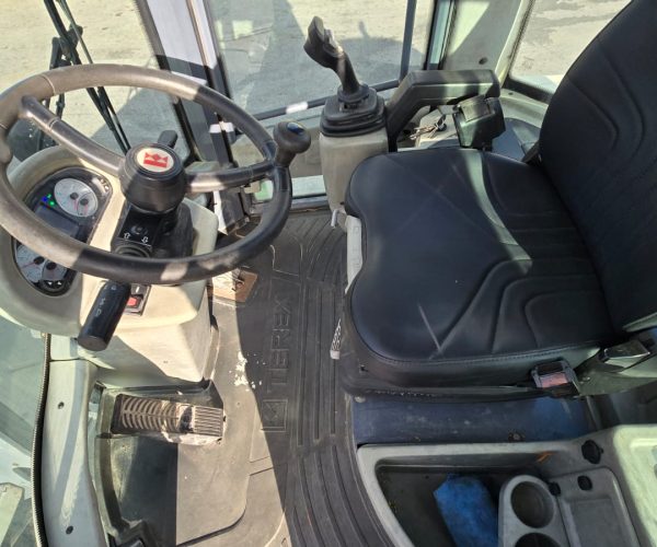 2016 TEREX TL120 WHEEL LOADER & WITH EXTENDED BOOM ATTACHMENT 016