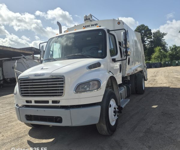 2017 & 2010 FREIGHTLINER M2 106 20 YD REAR LOAD 002