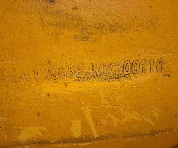 2017 CAT 305E2 MINI EXCAVATOR ENCLOSED CAB W AC 018