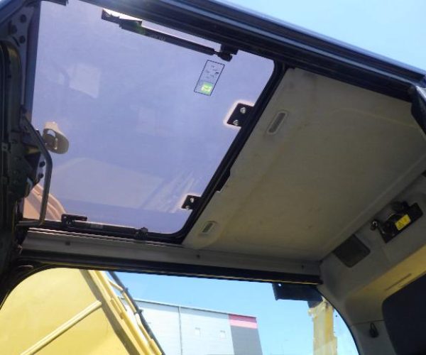2017 CATERPILLAR 320E EXCAVATOR ENCLOSED CAB TIER 3 CATERPILLAR ENGINE 009
