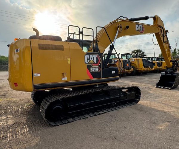 2017-CATERPILLAR-EXCAVATOR-320E-ENCLOSED-CAB-005