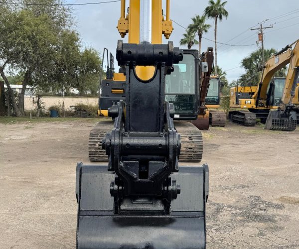 2017-CATERPILLAR-EXCAVATOR-320E-ENCLOSED-CAB-011