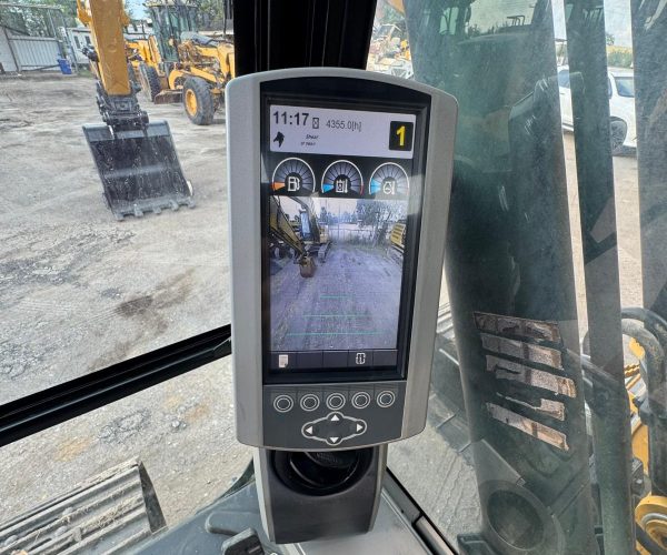 2017-CATERPILLAR-EXCAVATOR-320E-ENCLOSED-CAB-017