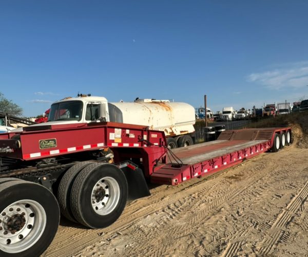 2017 CHALLENGER RGN LOWBOY TRAILER 50 TONS TRI-AXLE REMOVABLE GOOSENECK 001