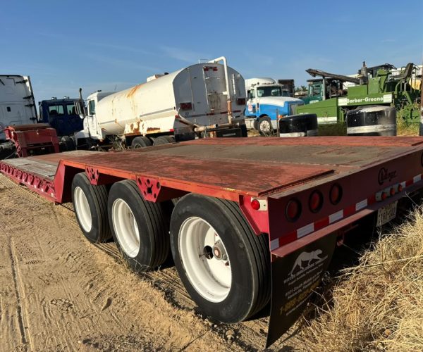 2017 CHALLENGER RGN LOWBOY TRAILER 50 TONS TRI-AXLE REMOVABLE GOOSENECK 002