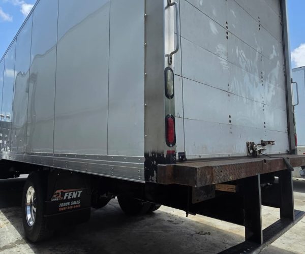 2017 FREIGHTLINER BOX TRUCK 26FT SIDE DOOR, LOW MILES 005