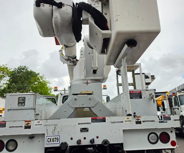 2017 FREIGHTLINER M2 BUCKET TRUCK ALTEC AN55 60FT 4X4 INSULATED 004