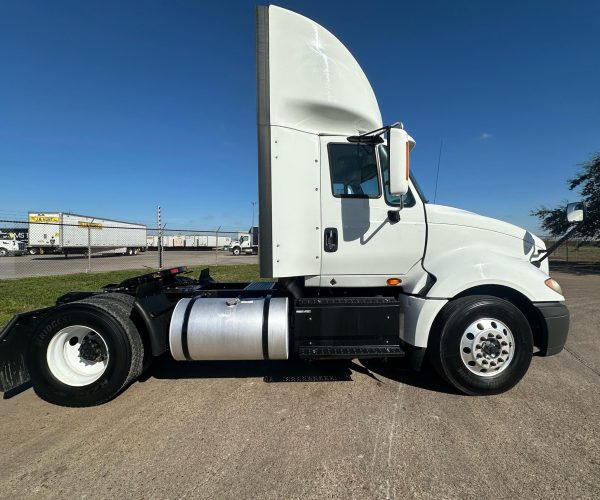 2017 INTERNATIONAL PROSTAR DAY CAB TANDEM 002