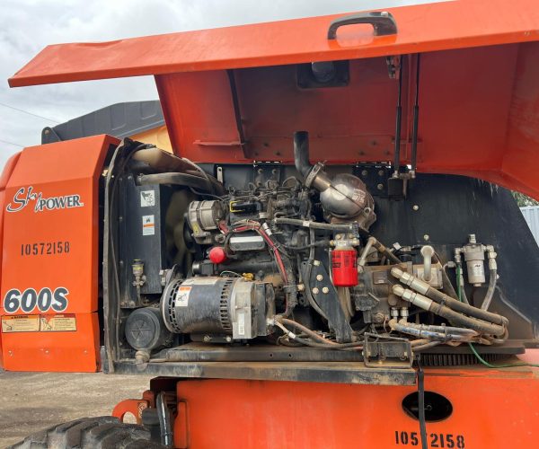 2017 JLG 600S TELESCOPIC BOOM LIFT DIESEL 012