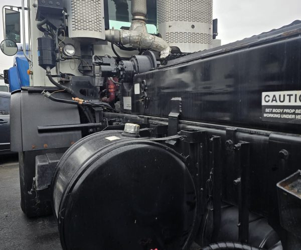 2017 MACK MRU613 TERRAPRO CAB OVER ROLL OFF TANDEM AXLE 018