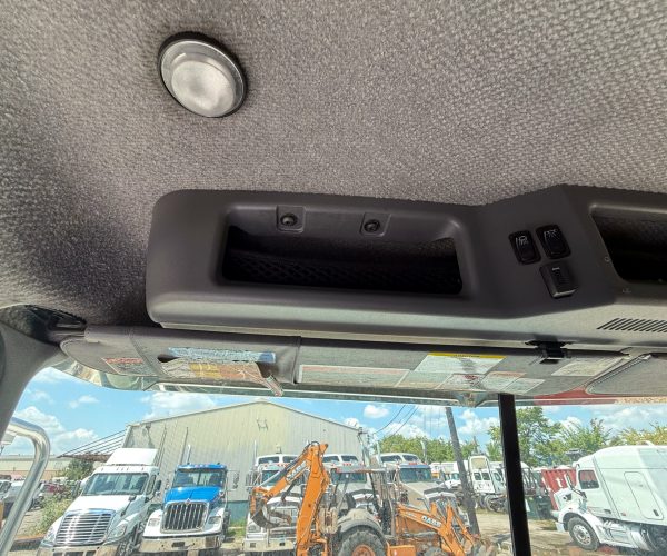 2017 MACK VISION CXU613MP7-395C TRI AXLE DUMP TRUCK 013