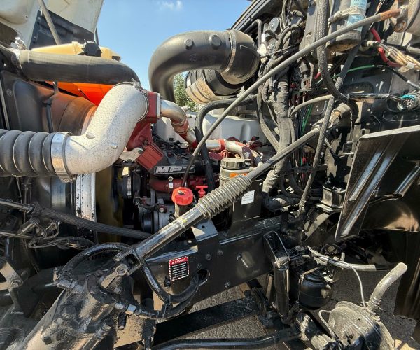 2017 MACK VISION CXU613MP7-395C TRI AXLE DUMP TRUCK 021