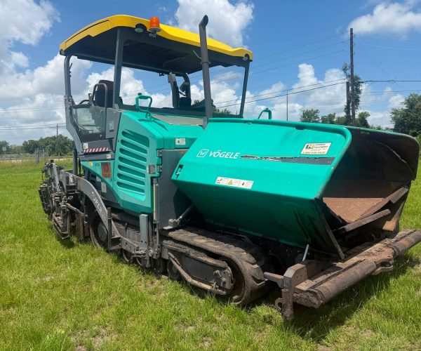 2017 VÖGELE SUPER 2000-3i TRACKED ASPHALT PAVER HOPPER 002
