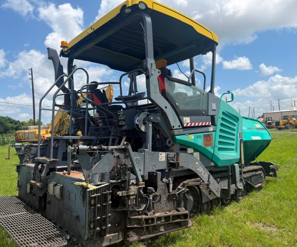2017 VÖGELE SUPER 2000-3i TRACKED ASPHALT PAVER HOPPER 009