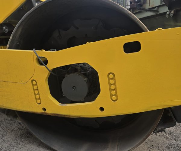 2018 BOMAG BW211 D-40 HYDROSTATIC DRIVE VIBRATORY 012