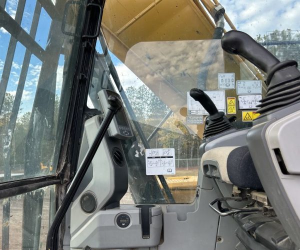 2018 CATERPILLAR 320FL TRACKED EXCAVATOR CAB AC & REAR CAMERA 011