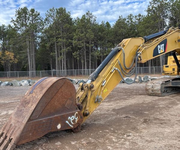 2018 CATERPILLAR 320FL TRACKED EXCAVATOR ENCLOSED CAB 005