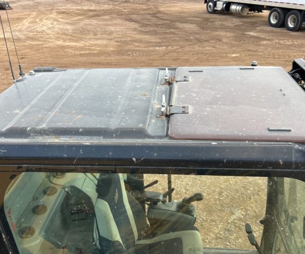 2018 CATERPILLAR 320FL TRACKED EXCAVATOR ENCLOSED CAB 007