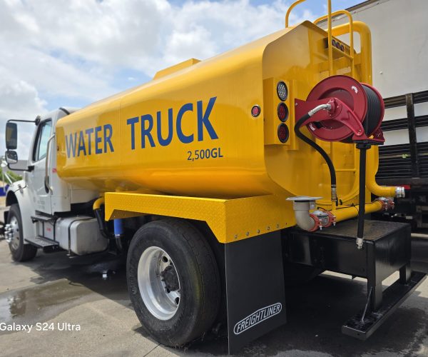 2018 FREIGHTLINER 2,500 GALLON WATER TRUCK 003