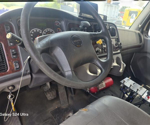 2018 FREIGHTLINER 2,500 GALLON WATER TRUCK 007