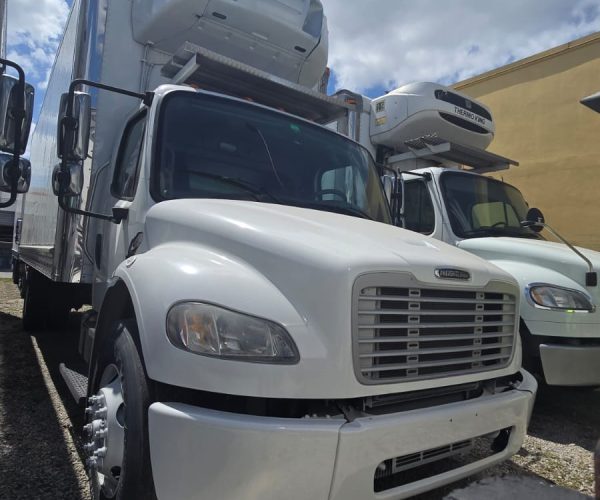 2018 FREIGHTLINER M2 106 REFRIGERATED BOX TRUCK 24FT 002