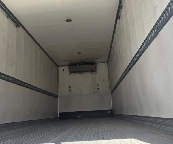 2018 FREIGHTLINER M2 106 REFRIGERATED BOX TRUCK 24FT 005
