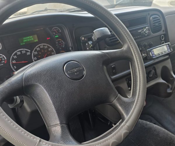 2018 FREIGHTLINER M2 106 REFRIGERATED BOX TRUCK 24FT 007