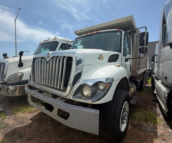 2018 INTERNATIONAL HV DUMP TRUCK TANDEM AXLE 003